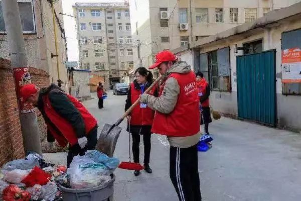 草根溜社區(qū)最新地址,關(guān)于草根溜社區(qū)最新地址的探討與警示——警惕涉黃信息的傳播