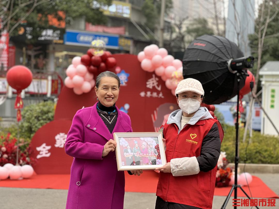 澳門雷鋒心水論壇,澳門雷鋒心水論壇，傳承雷鋒精神，共筑美好社區(qū)